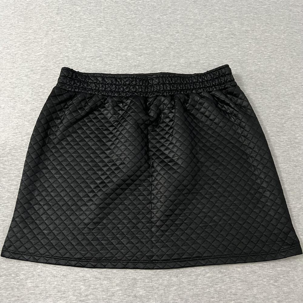 Fabletics Mini Skirt Womens Small Black Quilted Pull On Athletic Casual - Picture 3 of 5